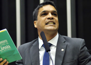 Parlamentar eleito pelo Rio de Janeiro é expulso do PSOL