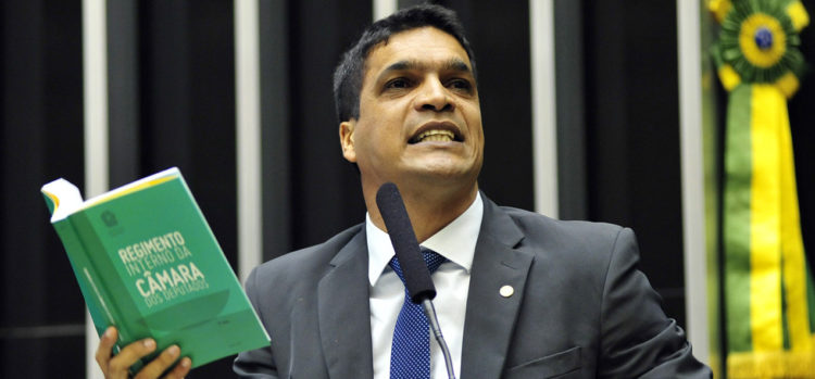 Parlamentar eleito pelo Rio de Janeiro é expulso do PSOL