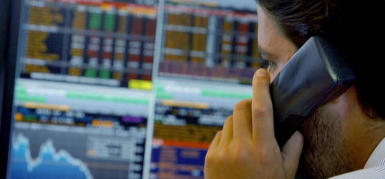 A economia na América Latina recua, enquanto a zona do Euro registra leve recuperação