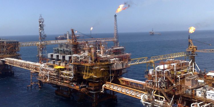 Tendência de queda na produção de petróleo