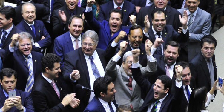 Votação da PEC que acaba com a reeleição para cargos executivos | Foto Luis Macedo |Secom/Câmara dos Deputados