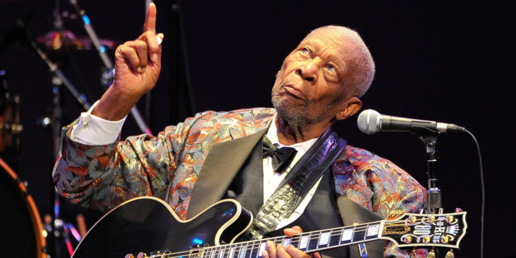 Considerado um dos artistas mais influentes de todos os tempos, B.B. King ganhou 16 prêmios Grammy