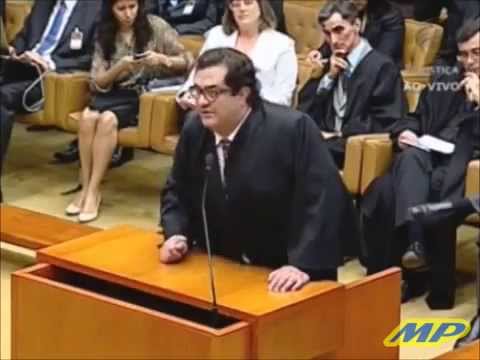 Joaquim-Barbosa-expulsa-advogado-de-Genoino
