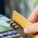 Nova lei do cartão de crédito limita juros do rotativo no Brasil