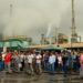 Cubatão(SP) - Grevistas fazem manifestação em frente a refinaria de Cubatão (Rovena Rosa/Agência Brasil)