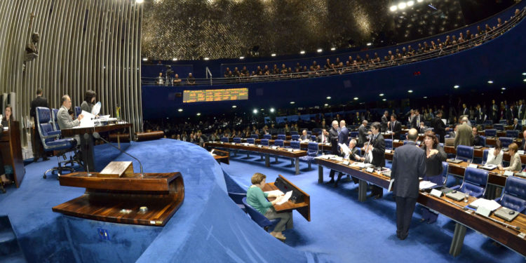 Plenário do Senado durante sessão deliberativa.