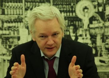 Prisão arbitrária de Julian Assenge