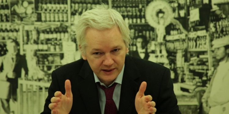 Prisão arbitrária de Julian Assenge