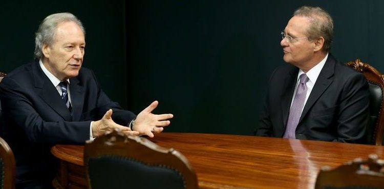 Brasília - Os presidentes do Supremo, Ricardo Lewandowski, e do Senado, Renan Calheiros, discutem rito do processo de impeachment (Wilson Dias/Agência Brasil)