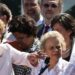 Brasília - A presidenta afastada Dilma Rousseff discursa para apoiadores do governo, em frente ao Palácio do Planalto, após ter sido notificada do afastamento do cargo por até 180 dias (Marcello Casal Jr/Agência Brasil)