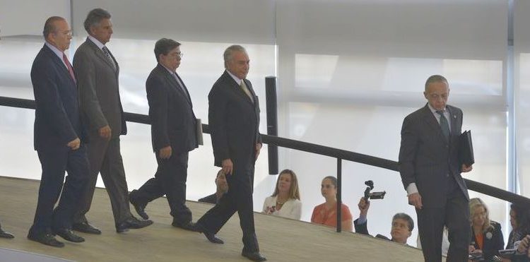 Brasília - Encontro dos representantes da Confederação das Associações Comerciais e Empresariais do Brasil com o presidente interino Michel Temer e ministros (José Cruz/Agência Brasil)