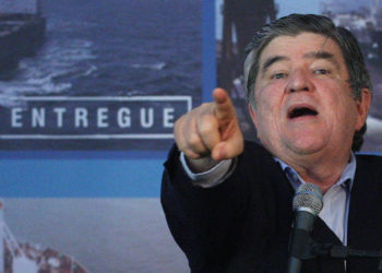 Brasil, Rio de Janeiro, RJ, 17/01/2013. Retrato de SÈrgio Machado, presidente da Transpetro durante o evento onde a empresa recebeu o navio de produtos RÙmulo Almeida, quarta embarcaÁ„o do Programa de ModernizaÁ„o e Expans„o da Frota (Promef) a iniciar as operaÁıes. Com 183 metros de comprimento e capacidade para 56 milhıes de litros de combustÌveis, o navio RÙmulo Almeida ser· usado para o transporte de derivados claros de petrÛleo, como gasolina e diesel, no Estaleiro Mau·, em NiterÛi, no Grande Rio. - CrÈdito:MARCOS DE PAULA/ESTAD√O CONTE⁄DO/AE/CÛdigo imagem:170040