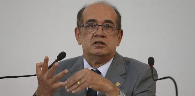 Brasília - o presidente do Tribunal Superior Eleitoral (TSE), ministro Gilmar Mendes, fala aos jornalistas sobre eleições 2016 (José Cruz/Agência Brasil)