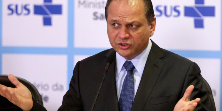 Brasília - O ministro da Saúde, Ricardo Barros, concede sua primeira entrevista coletiva à imprensa sobre assuntos relacionados à pasta (Wilson Dias/Agência Brasil)