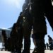 Tropas militares embarcam com destino ao Rio de Janeiro