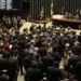 Brasília - O plenário da Câmara dos Deputados aprovou por 450 a favor, 10 contra e 9 abstenções a cassação do mandato do deputado afastado Eduardo Cunha (Fabio Rodrigues Pozzebom/Agência Brasil)
