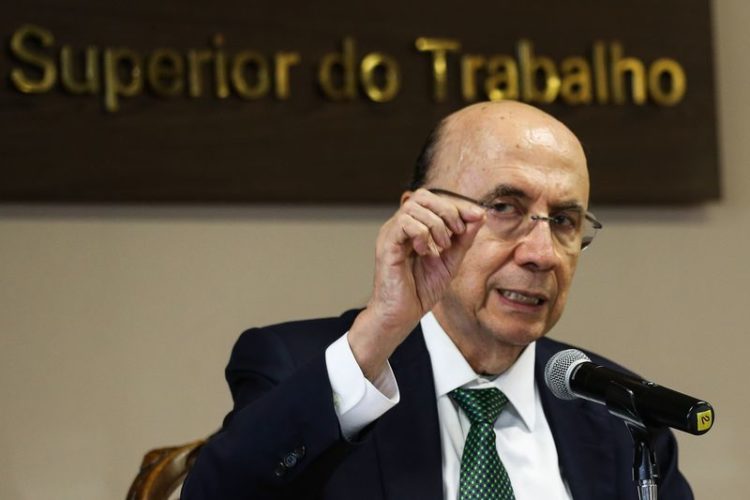 Brasília - Ministro da Fazenda, Henrique Meirelles, se reúne com o presidente do TST, Ives Gandra Martins Filho, para esclarecer questões sobre o ajuste fiscal, em debate no Congresso Nacional (Fabio Rodrigues Pozzebom/Agência Brasil)