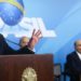 Brasília - O presidente Michel Temer participa da cerimônia de assinatura da medida provisória do Programa de Manutenção e Geração de Empregos, no Palácio do Planalto (Antonio Cruz/Agência Brasil)