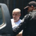 RJ - LAVA JATO/OPERAÇÃO EFICIÊNCIA/EIKE/PRISÃO - POLÍTICA - De cabeça raspada, o empresário Eike Batista deixa o Presídio Ary Franco, em Água Santa, na zona norte do Rio de Janeiro, e segue rumo ao Complexo Penitenciário de Gericinó, em Bangu, para onde foi transferido no início da tarde. Considerado foragido, Eike foi preso hoje pela manhã logo após desembarcar no Aeroporto Internacional do Galeão, vindo de Nova York (EUA). 30/01/2017 - Foto: FÁBIO MOTTA/ESTADÃO CONTEÚDO