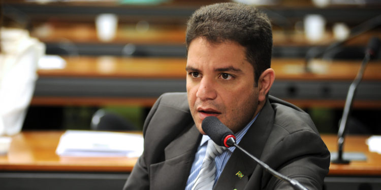Dep. Gladson Cameli (PP-AC) Data: 15/06/2011. Foto: Beto Oliveira / Camara dos Deputados