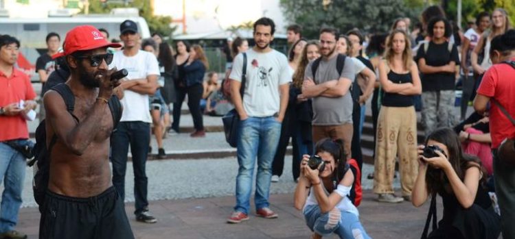 São Paulo - Ato contra as ações da prefeitura e do governo do estado na região da cracolândia na Praça Júlio Prestes, região central (Rovena Rosa/Agência Brasil)