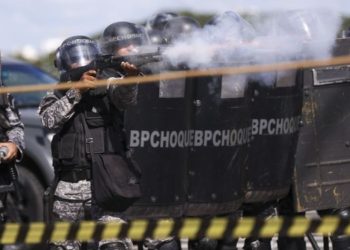 Brasília - Centrais sindicais realizam manifestação em Brasília. (Marcelo Camargo/Agência Brasil)