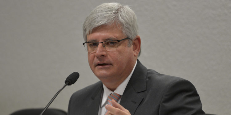 A Comissão de Constituição e Justiça do Senado sabatina o procurador da República Rodrigo Janot, indicado para o cargo de procurador-geral da República.