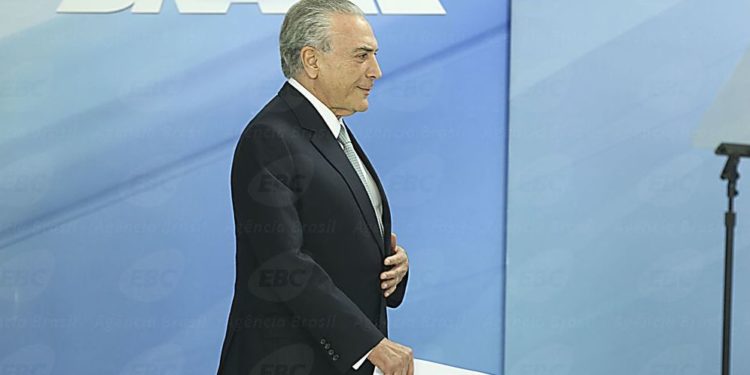 Brasília - O Presidente da Republica, Michel Temer, faz pronunciamento oficial no palácio do planalto (Valter Campanato/Agência Brasil)