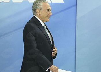Brasília - O Presidente da Republica, Michel Temer, faz pronunciamento oficial no palácio do planalto (Valter Campanato/Agência Brasil)
