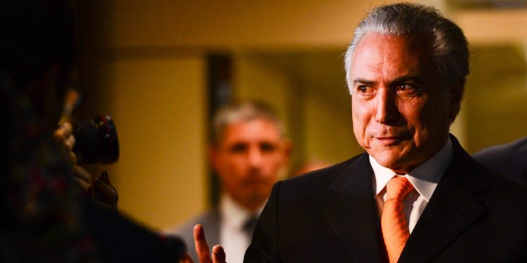 Brasília - O vice-presidente Michel Temer após reunião com a presidenta Dilma Rousseff no Palácio do Planalto (Fabio Rodrigues Pozzebom/Agência Brasil)