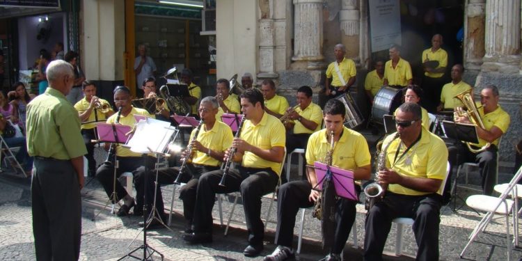 Banda Lyra de Apolo se apresentando