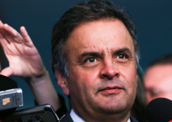 Aécio Neves
