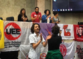 Estudantes