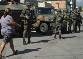 Exército nas ruas