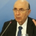 Brasília - O ministro da Fazenda, Henrique Meirelles, durante coletiva após reunião ministerial, no Palácio do Planalto (Fabio Rodrigues Pozzebom/Agência Brasil)