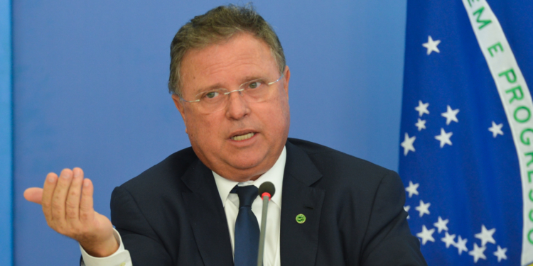 Brasília - O Ministro da Agricultura Blairo Maggi fala com a Imprensa, após reunião com o Presidente Interino, Michel Temer (Antonio Cruz/Agência Brasil)