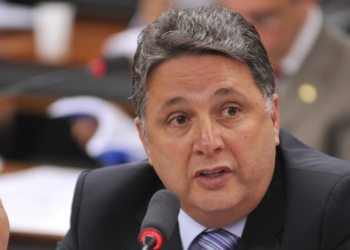 Ex-governador preso no âmbito da Operação Chequinho