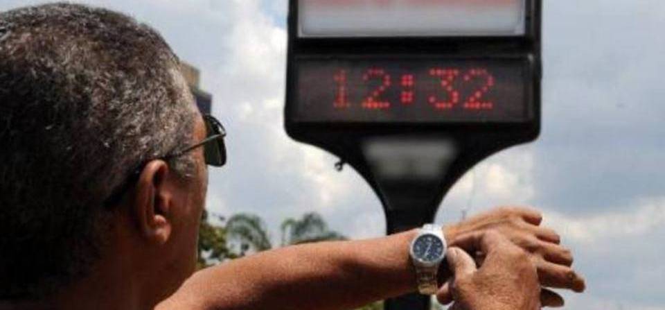 Governo manterá o horário de verão