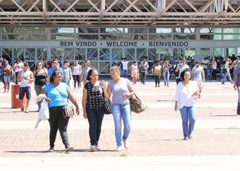 Processo seletivo simplificado para diversos cargos temporários, realizado no Centro de Convenções Jornalista Roberto Marinho, pela prefeitura municipal de Macaé.  Data 11/09/2017. Rio de Janeiro/Brasil