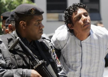 Traficante Nem da Rocinha, ao ser preso pela Polícia