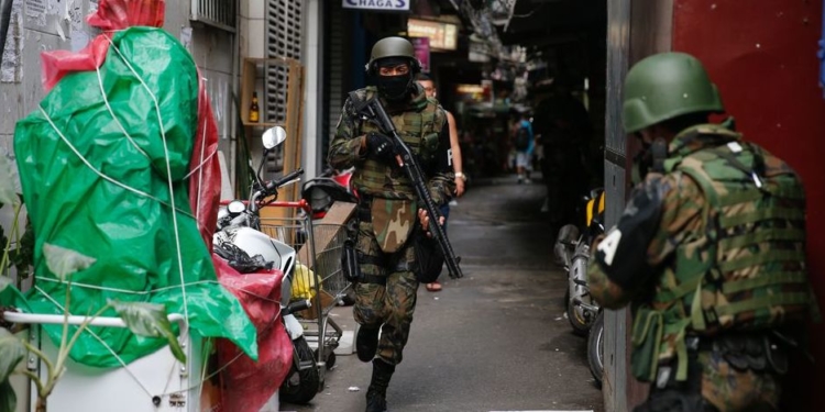 Forças Armadas na Rocinha