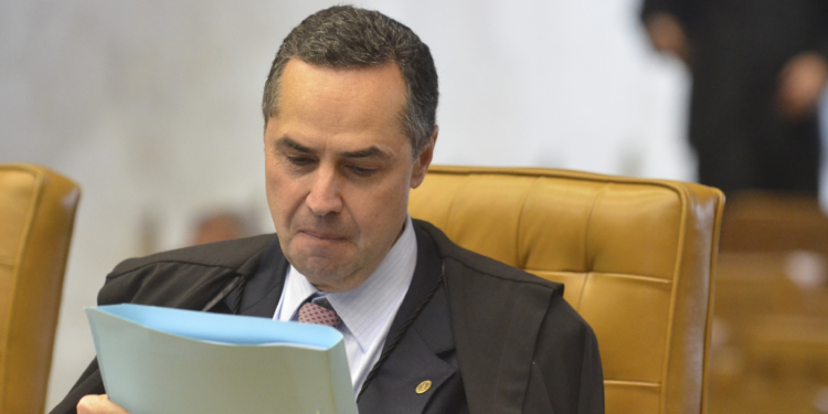 Brasília - STF retoma julgamento de novos recursos do processo do mensalão. Na foto, o ministro do STF Luís Roberto Barroso (José Cruz/Agência Brasil)