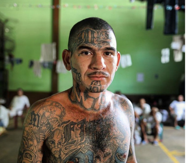 As tatuagens são traços marcantes dos integrantes da Mara Salvatrucha