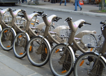 Bicicletário na França - Crédito: Divulgação