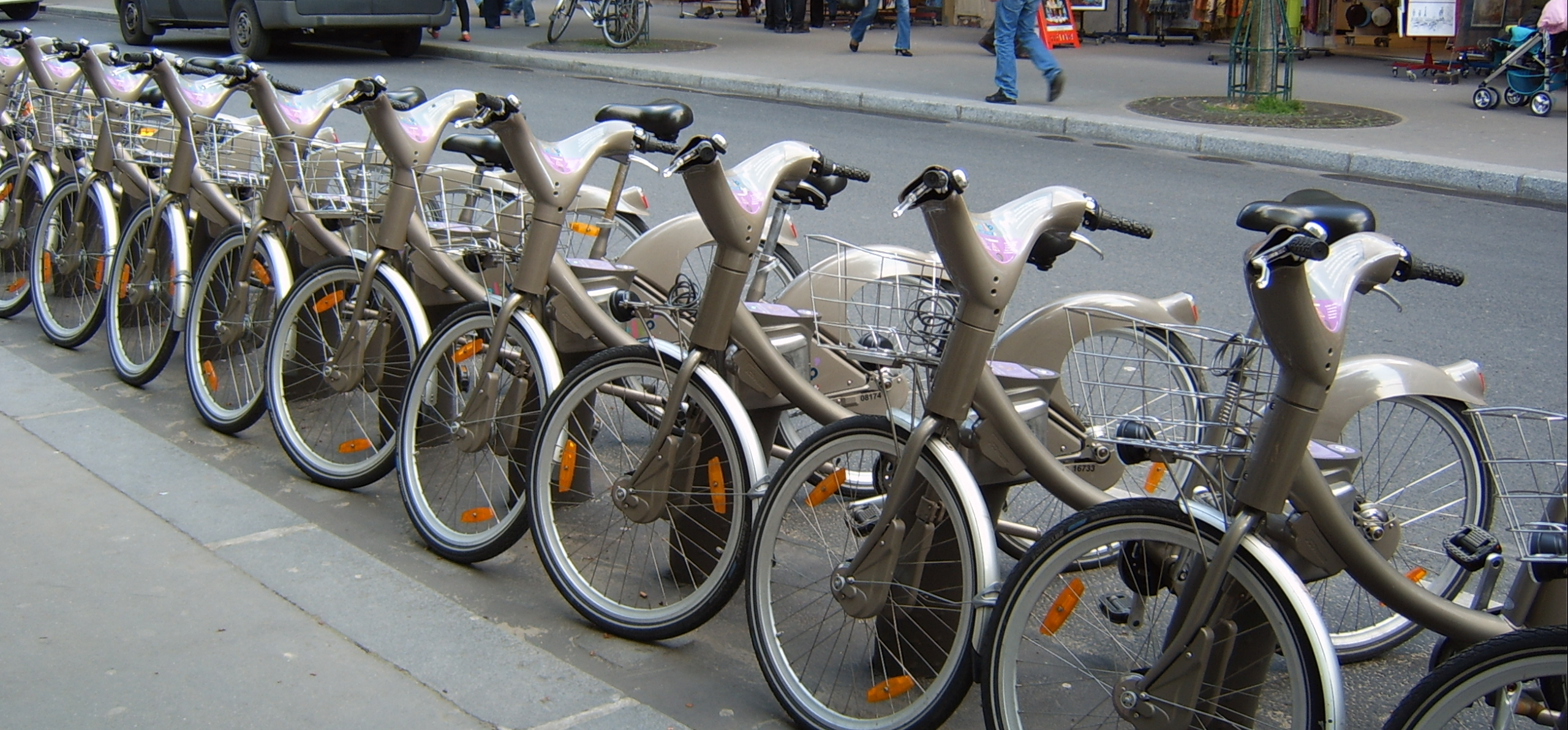 Bicicletário na França - Crédito: Divulgação