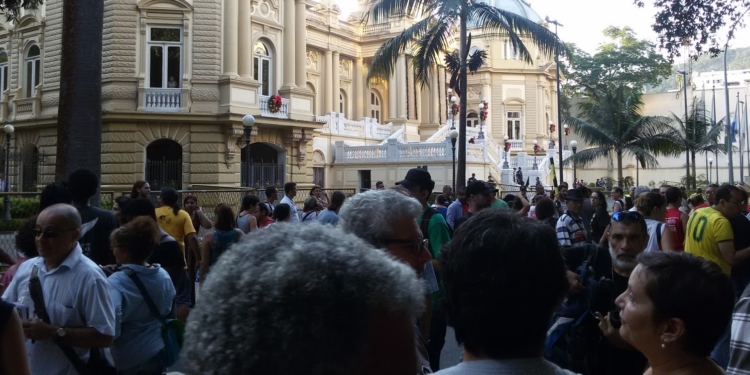 Manifestação de servidores do RJ em frente ao Palácio Guanabara-RJ | Foto: Arquivo