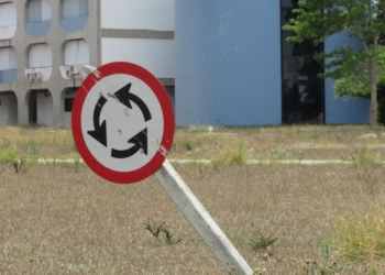 Situação de abandono da Universidade Estadual do Norte Fluminense | Foto: VIU!