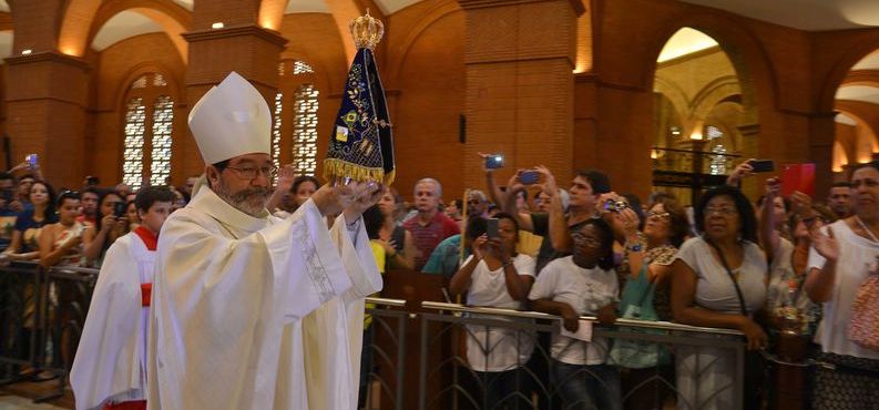 Aparecida (SP) - Missa de Nossa Senhora Aparecida no Santuário Nacional no dia da Padroeira do Brasil (Rovena Rosa/Agência Brasil)