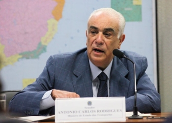 Ex-ministro dos Transportes preso na Operação Caixa D'Água
