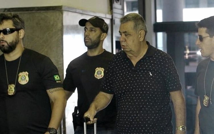 Presidente da Alerj sendo levado pelos agentes da PF na Operação Cadeia Velha | Foto: Agência